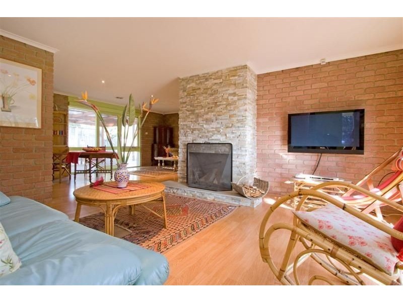 16 Parwan Street, Mornington VIC 3931