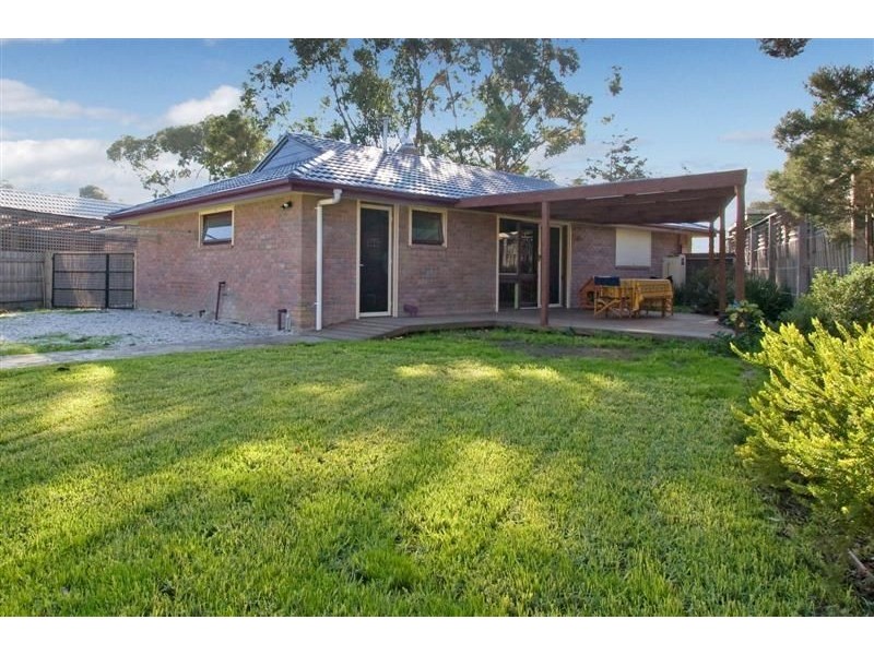 16 Parwan Street, Mornington VIC 3931