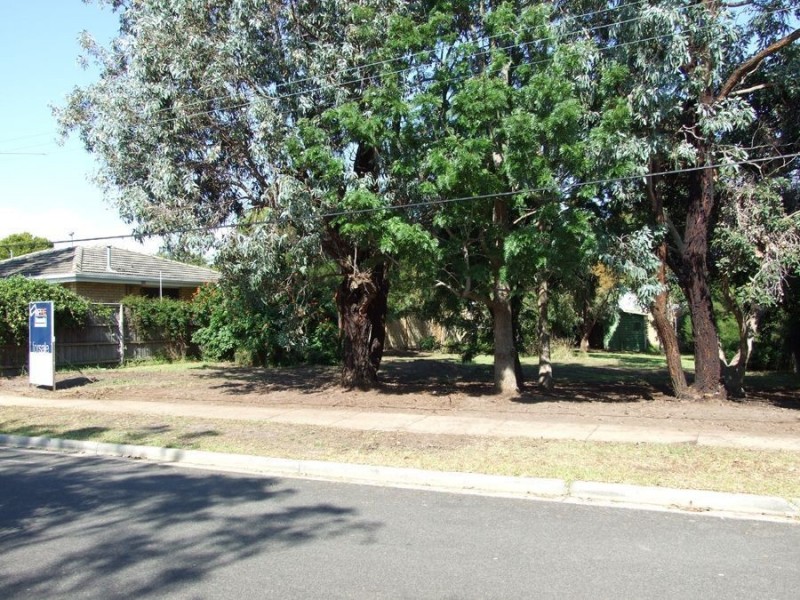 18 Philip Street, Mornington VIC 3931