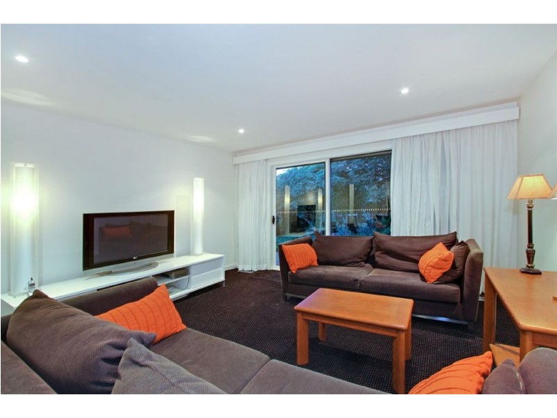 10 Tanti Avenue, Mornington VIC 3931