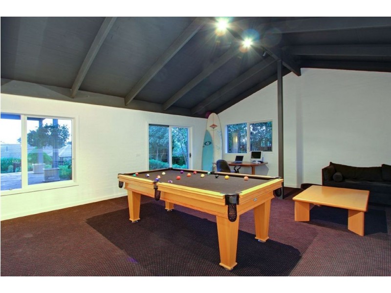 10 Tanti Avenue, Mornington VIC 3931