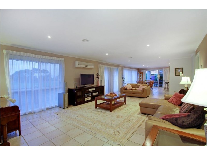 12 Port Phillip Drive, Mornington VIC 3931