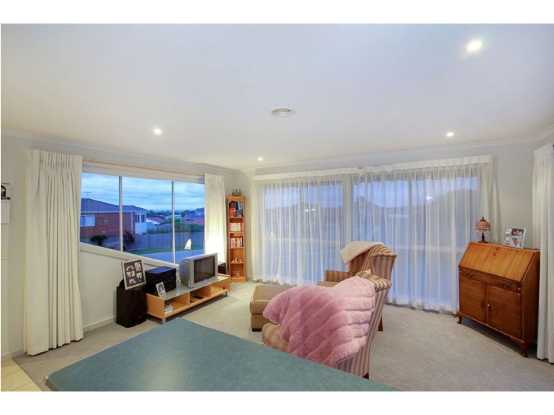 12 Port Phillip Drive, Mornington VIC 3931