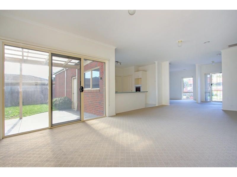 1/100 Beleura Hill Road, Mornington VIC 3931