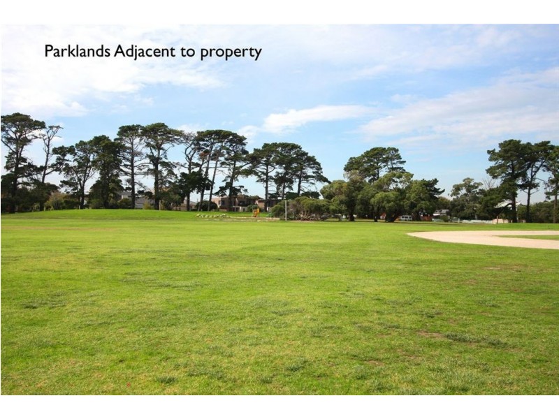 52 Wilsons Road, Mornington VIC 3931