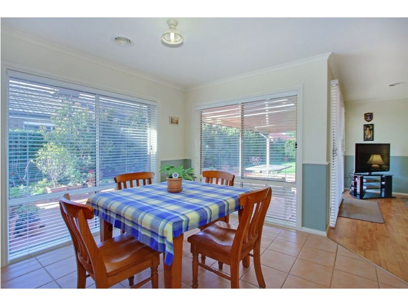 12 Beal Place, Mornington VIC 3931