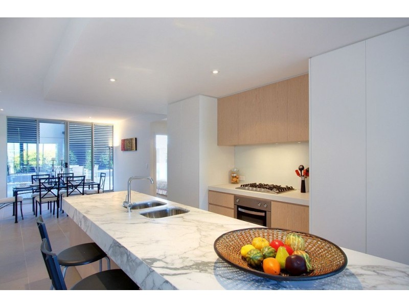 201 22 Main Street, Mornington VIC 3931