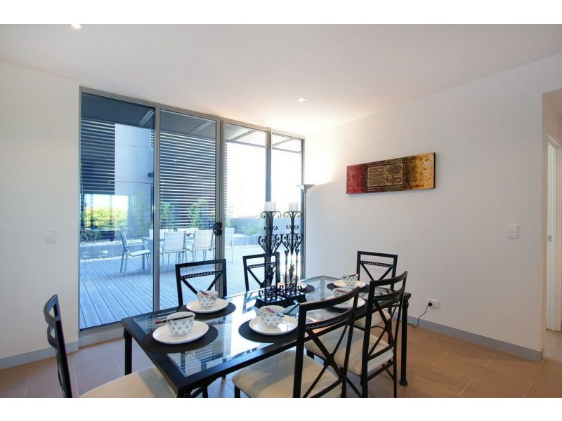 201 22 Main Street, Mornington VIC 3931