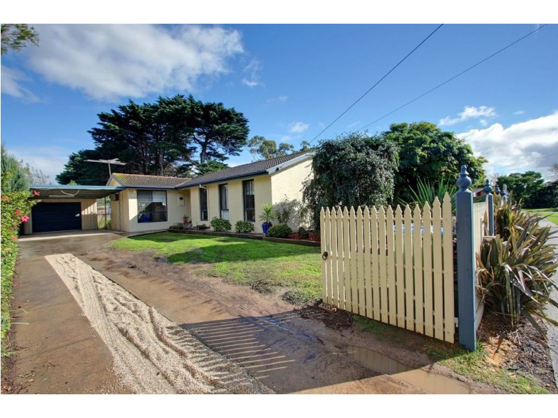 23 Carramar Street, Mornington VIC 3931