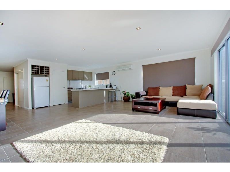 2/35 Spray Street, Mornington VIC 3931