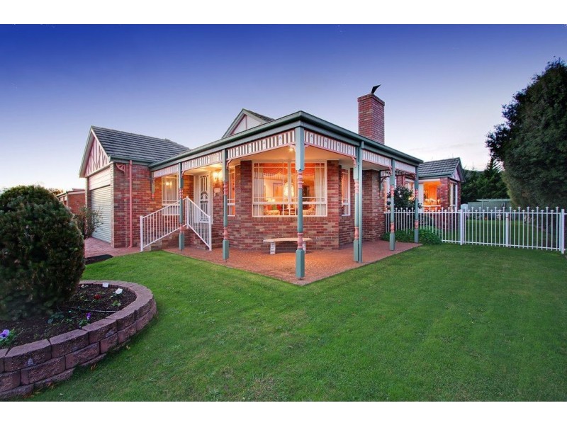 25 Parkside Crescent, Mornington VIC 3931