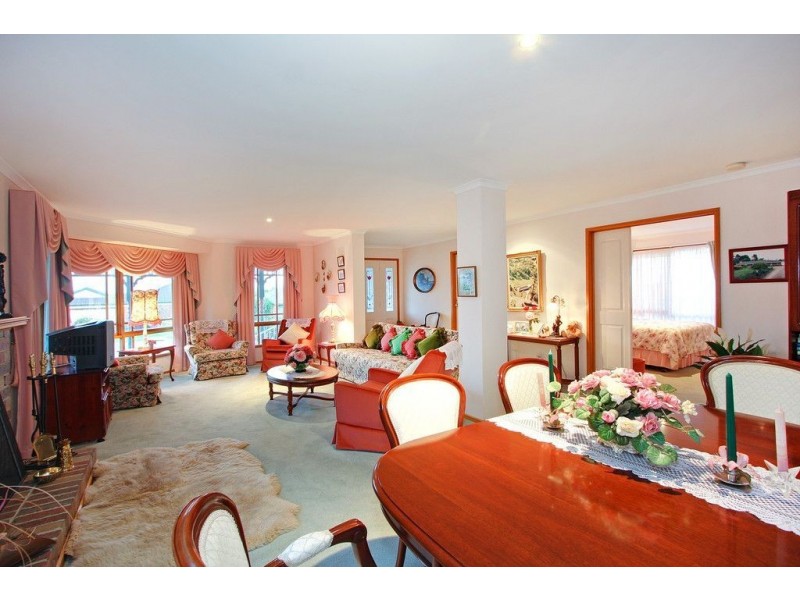 25 Parkside Crescent, Mornington VIC 3931