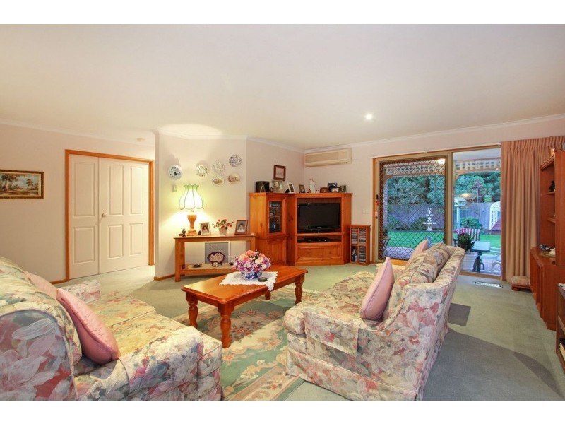 25 Parkside Crescent, Mornington VIC 3931