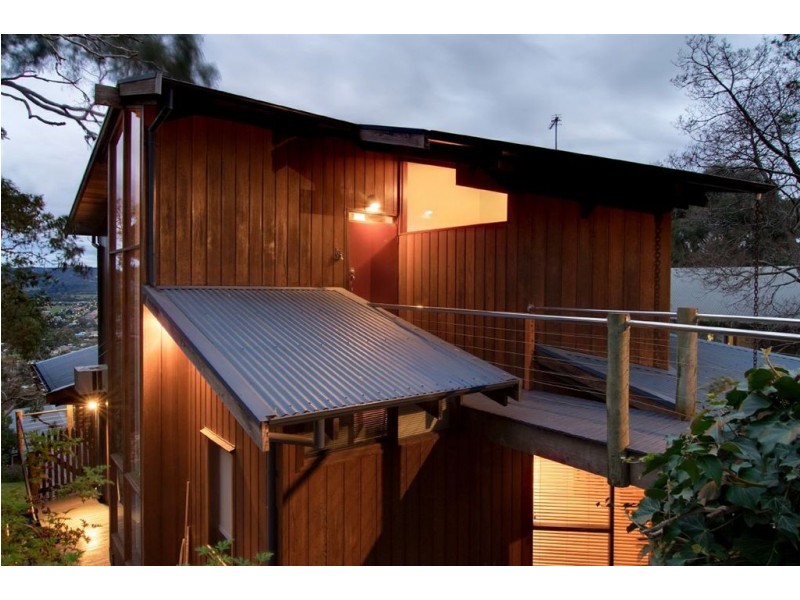 98 Ellerina Road, Mount Martha VIC 3934