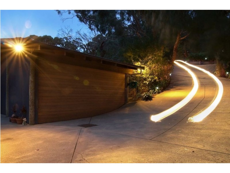 98 Ellerina Road, Mount Martha VIC 3934