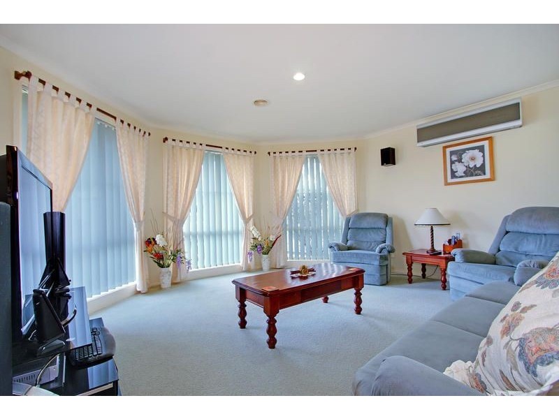 83 St Mitchell Circuit, Mornington VIC 3931