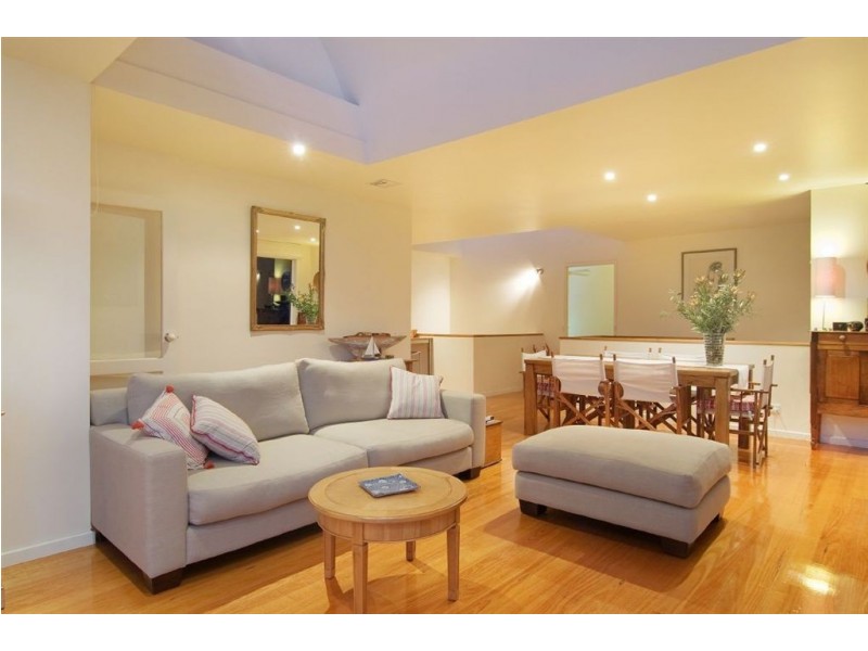 12 Caldwell Street, Mornington VIC 3931