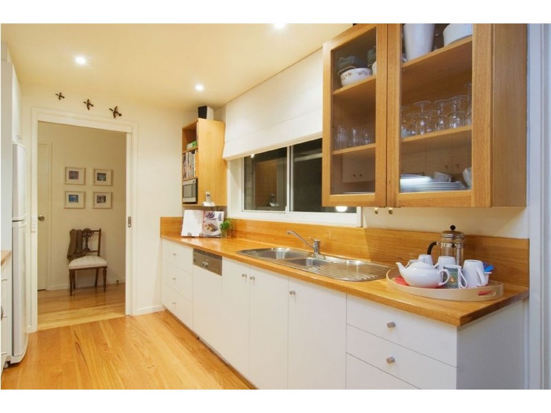 12 Caldwell Street, Mornington VIC 3931