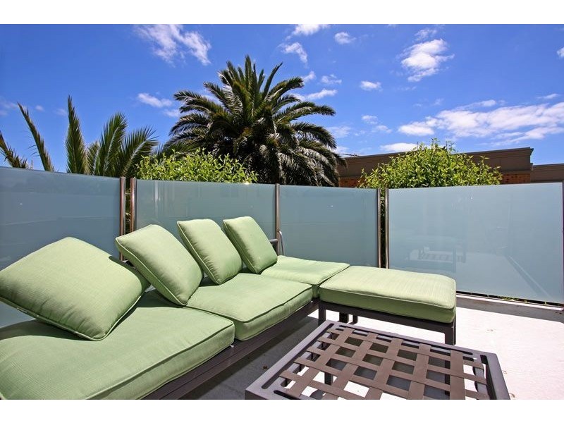 2/3 King Street, Mornington VIC 3931