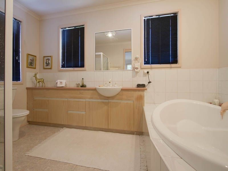 79 Autumn Crescent, Mount Eliza VIC 3930