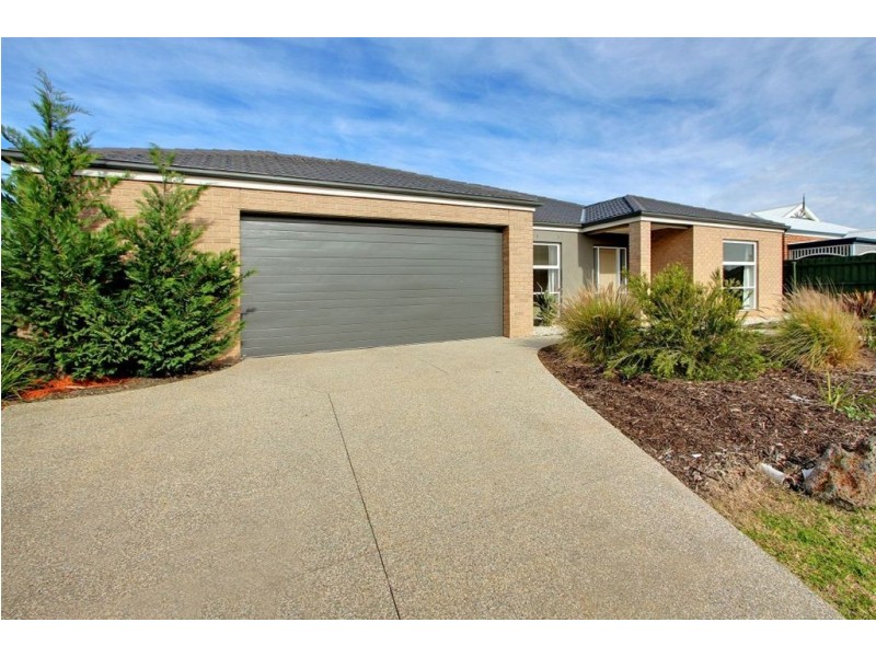 14 Brimbrim Crescent, Mornington VIC 3931