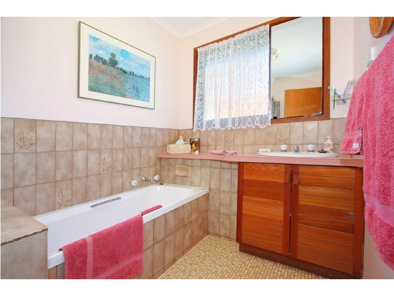 5 Pender Avenue, Mornington VIC 3931