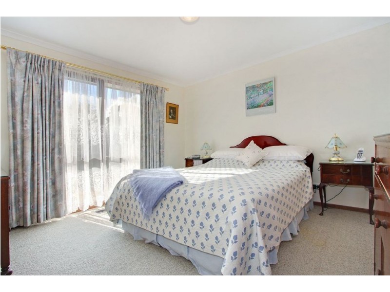 5 Pender Avenue, Mornington VIC 3931