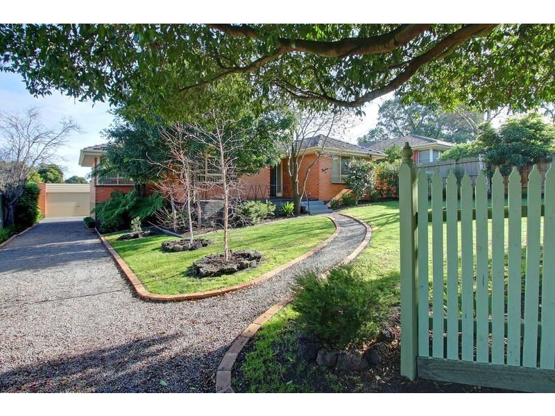 4 Amelia Ave, Mornington VIC 3931