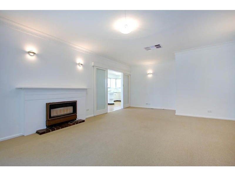 4 Amelia Ave, Mornington VIC 3931