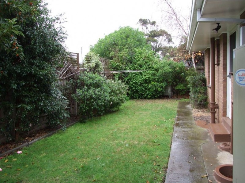 2/3 Turnbull Street, Mornington VIC 3931