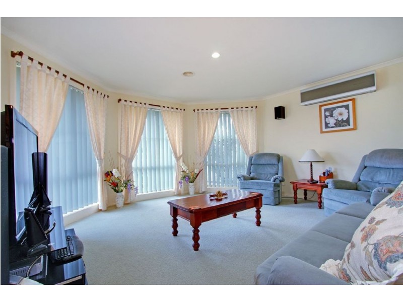 83 St Mitchell Circuit, Mornington VIC 3931