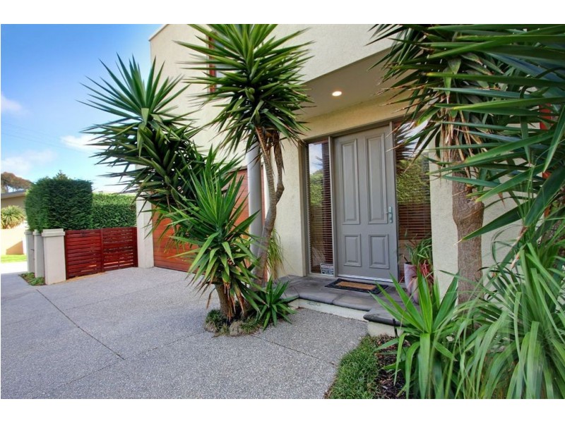 1/5 Northcote Terrace, Mornington VIC 3931