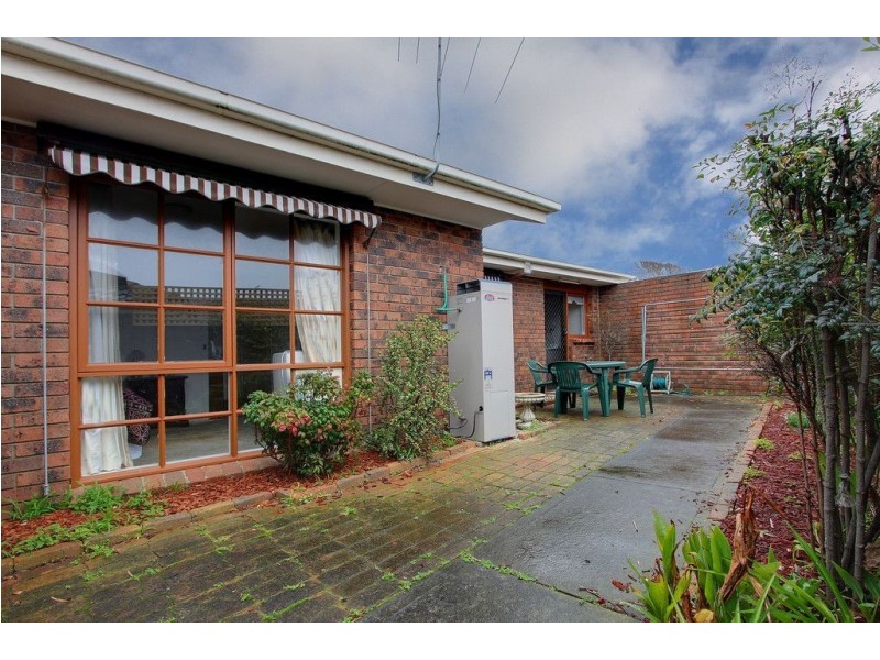 4/2B Marine Ave, Mornington VIC 3931