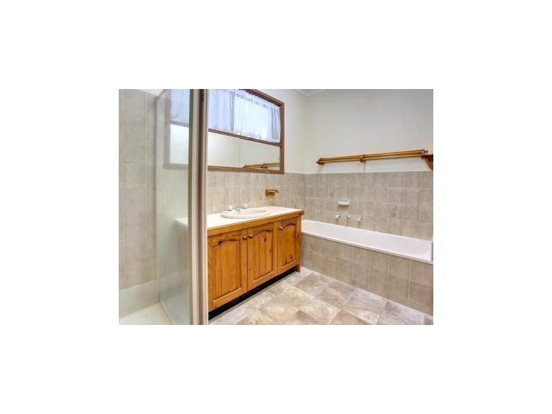 5 Maple Court, Mornington VIC 3931