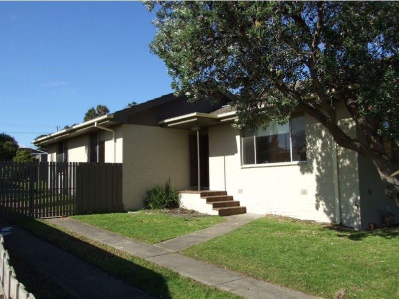 55 Carnoustie Grove, Mornington VIC 3931