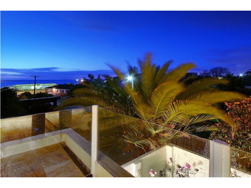 8 Northcote Terrace, Mornington VIC 3931