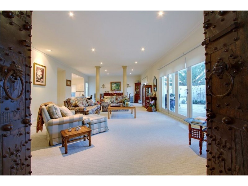 8 Northcote Terrace, Mornington VIC 3931