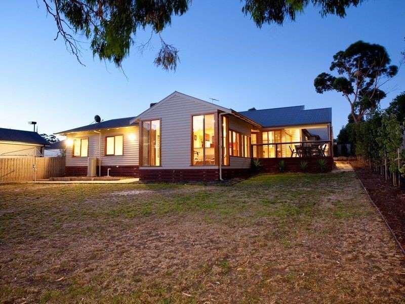 4 Marcia Close, Mount Martha VIC 3934