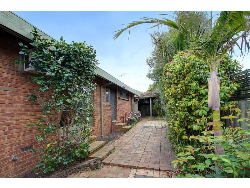 7/6 Lucerne Avenue, Mornington VIC 3931