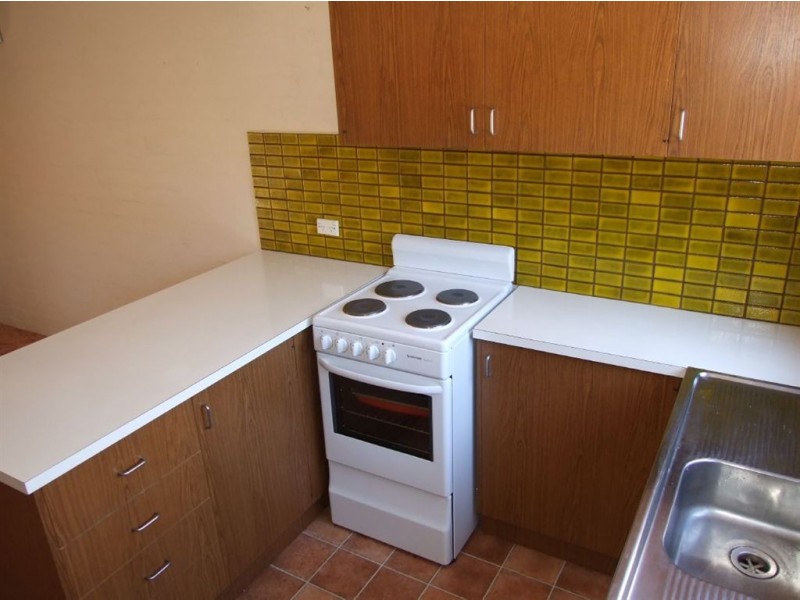 8/4 Oakland Street, Mornington VIC 3931