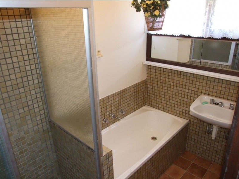 8/4 Oakland Street, Mornington VIC 3931