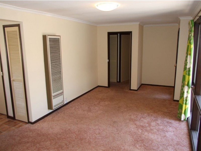 8/4 Oakland Street, Mornington VIC 3931