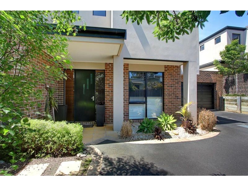 13 Canterbury Street, Mornington VIC 3931