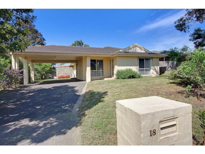 18 Harrap Road, Mount Martha VIC 3934