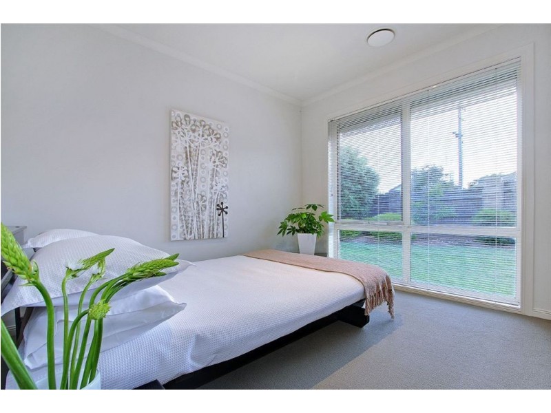 1/111 Tanti Avenue, Mornington VIC 3931