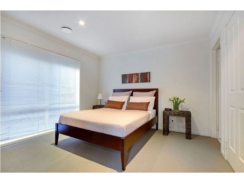 1/111 Tanti Avenue, Mornington VIC 3931