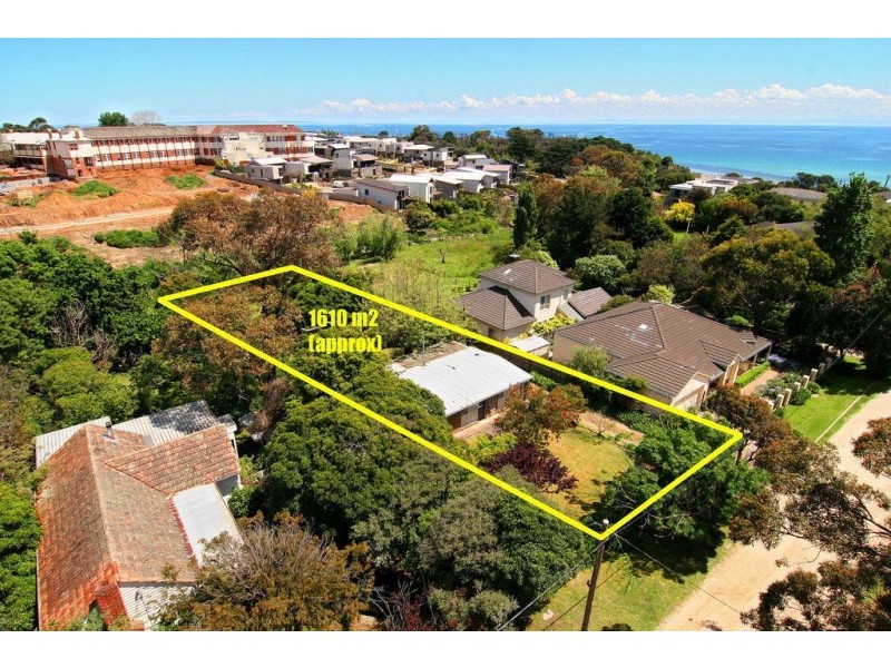 3 Marchington Avenue, Mornington VIC 3931