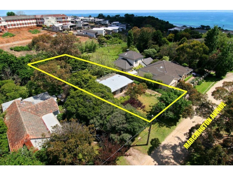 3 Marchington Avenue, Mornington VIC 3931