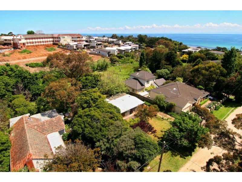 3 Marchington Avenue, Mornington VIC 3931