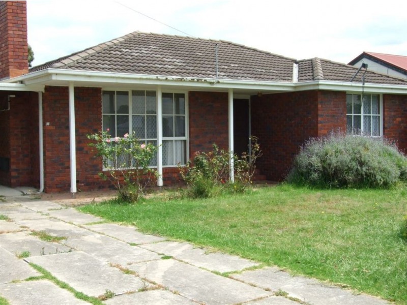 10 Troon Avenue, Mornington VIC 3931